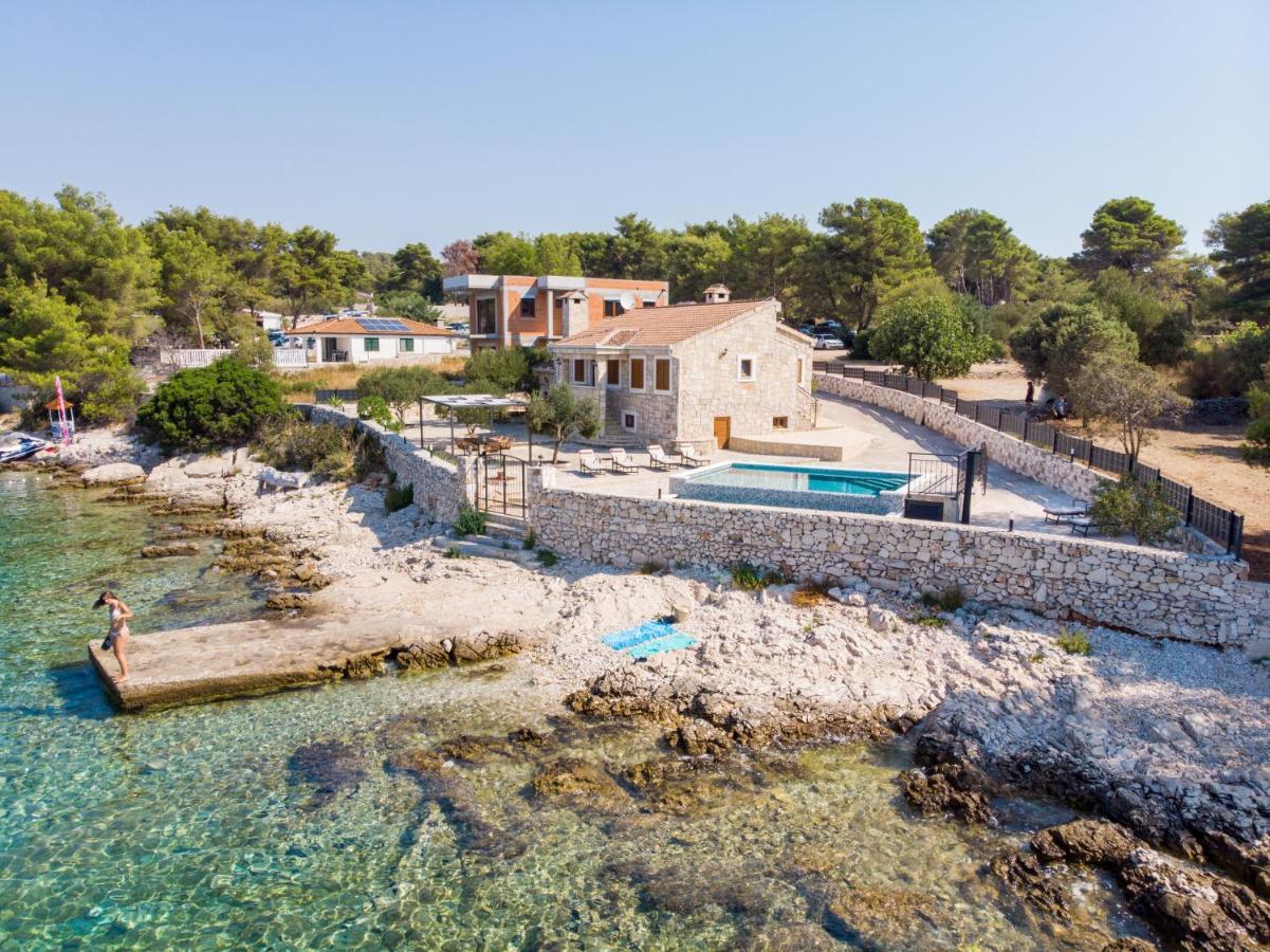 Villa Rudini With Heated Pool Okrug Gornji Εξωτερικό φωτογραφία