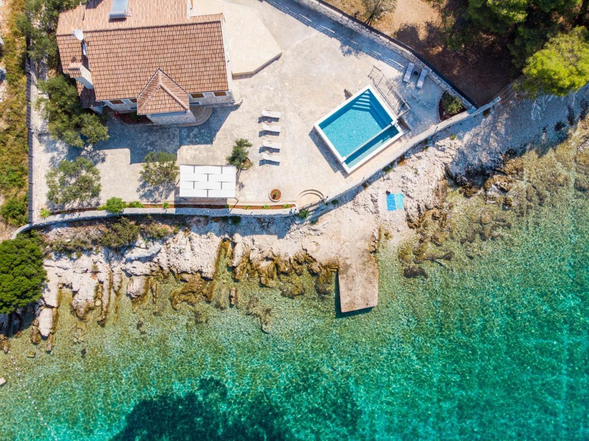 Villa Rudini With Heated Pool Okrug Gornji Εξωτερικό φωτογραφία